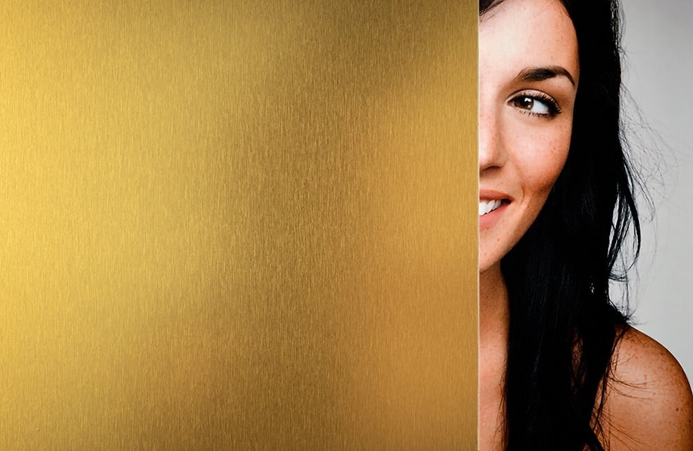 SX-G1024_GoldBrushed_Model_Web.jpg SX-G1024 Gold Brushed - Image 1